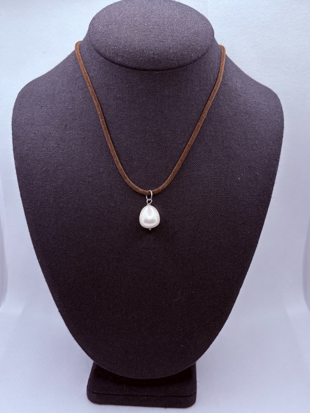 Teardrop Pearl Pendant Necklace Suede Cord Sterling Silver 925 Clasp 16-18”
